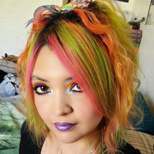 Meet your Posher, Anjelica